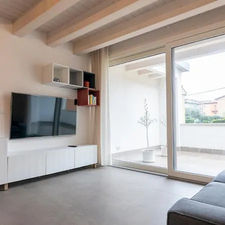 Urban Apartamento *